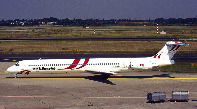 Air Liberté Tunisie am Flughafen Düsseldorf (DUS) Bild: Konstantin von Wedelstaedt - Gallery page http://www.airliners.net/photo/Air-Liberte-Tunisie/McDonnell-Douglas-MD-83/0195733/LPhoto http://cdn-www.airliners.net/aviation-photos/photos/3/3/7/0195733.jpg, GFDL 1.2, 