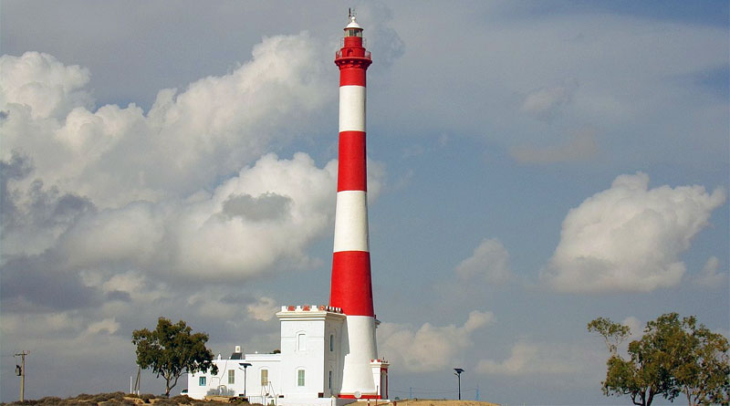 Leuchtturm Ras Tina - Bild: Par Radiusmed — Travail personnel, CC BY-SA 4.0, https://commons.wikimedia.org/w/index.php?curid=51961401